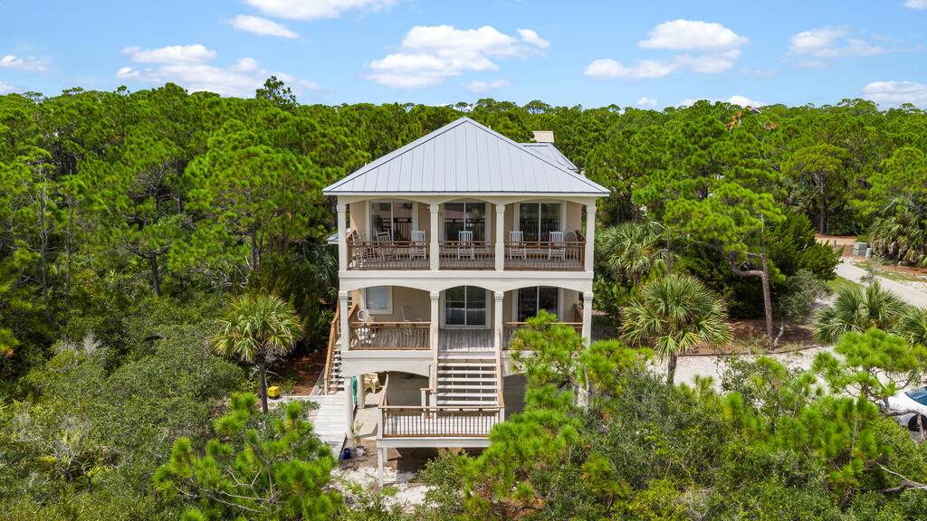 2156 Seahorse Ln - Photo 1