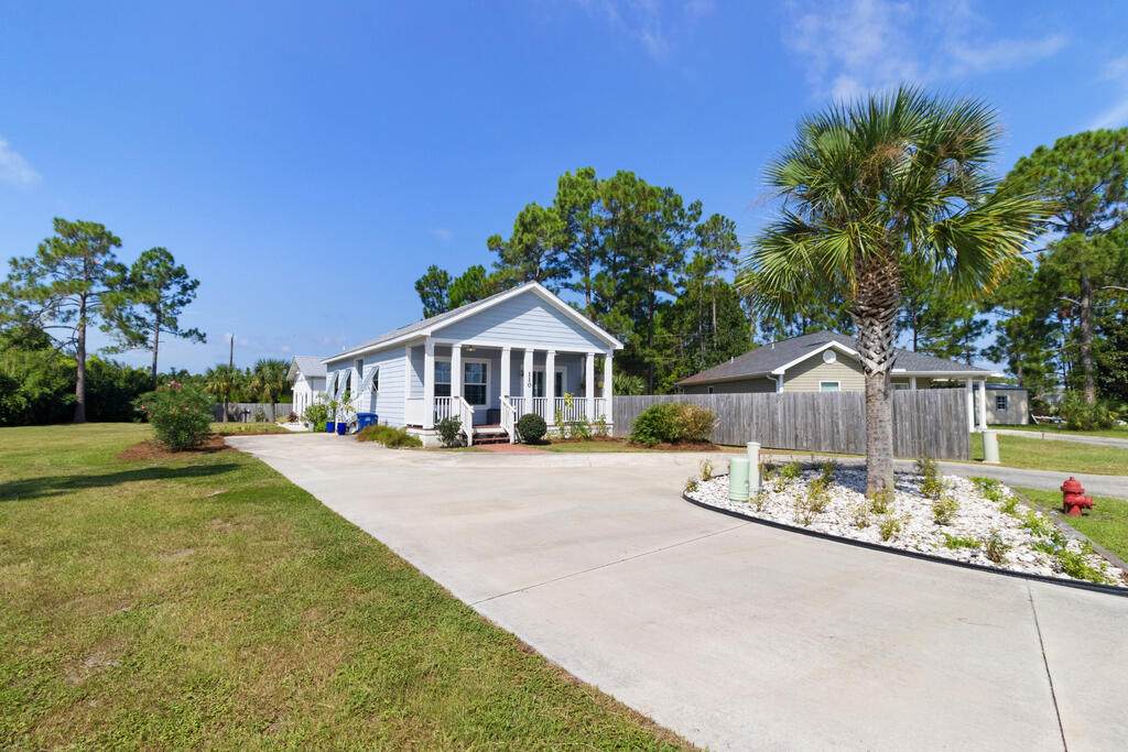 110 Monroe Ct - Photo 1