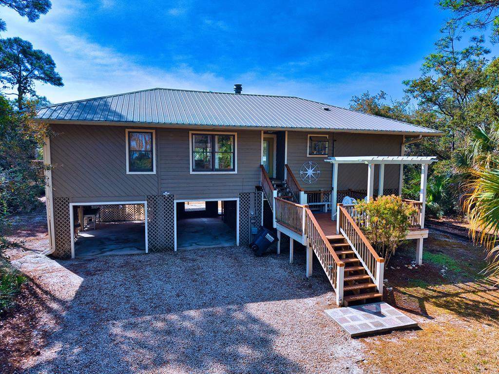 848 E Pine Ave - Photo 1
