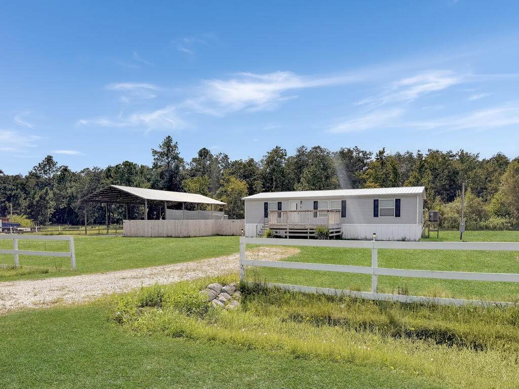 285 Old Bay City Rd - Photo 1