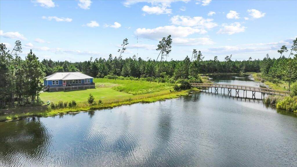 106 Calm Water Cir - Photo 1