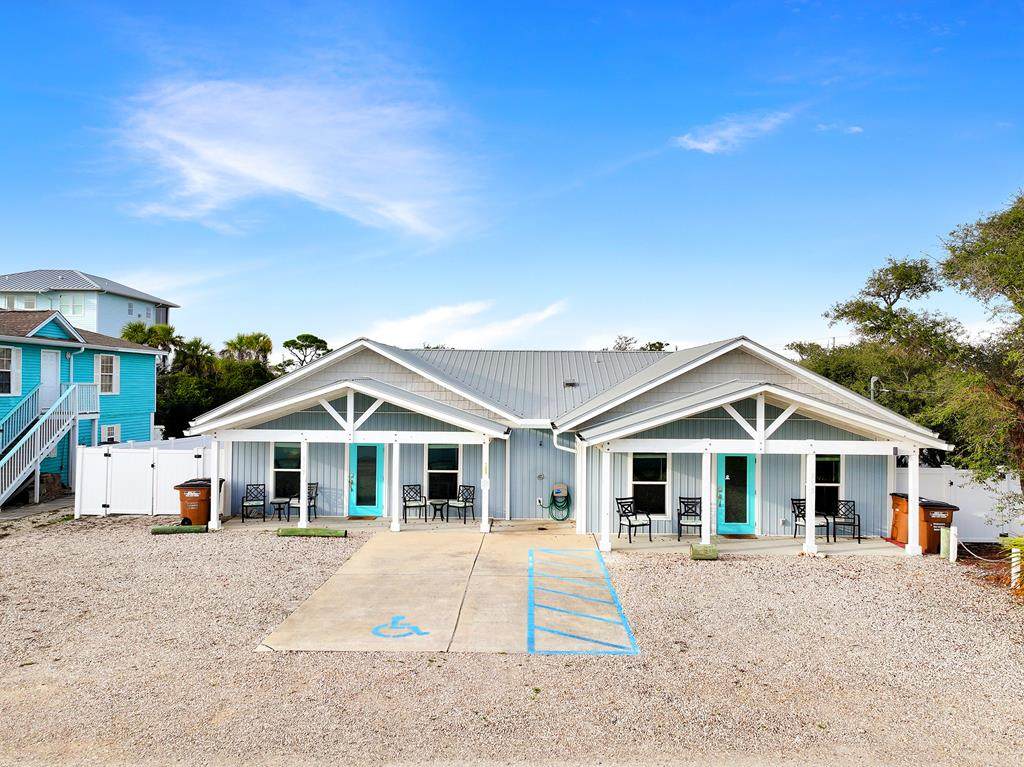 115/117 Cancun Dr - Photo 1
