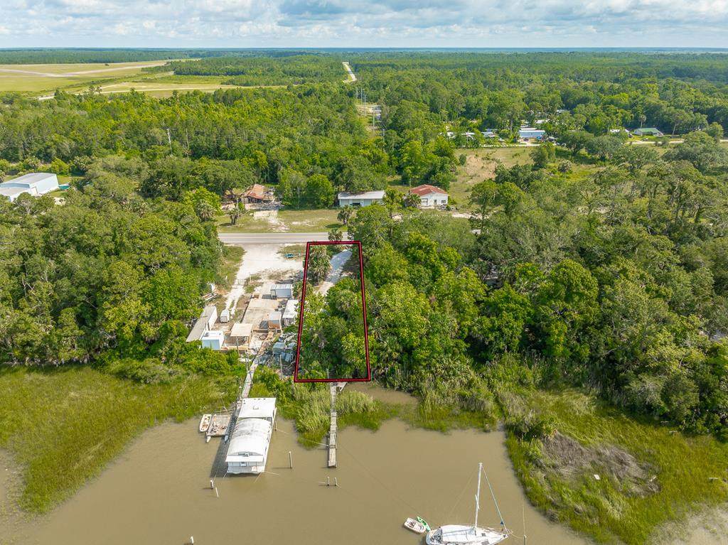 608 Us Highway 98, Apalachicola, FL 32320