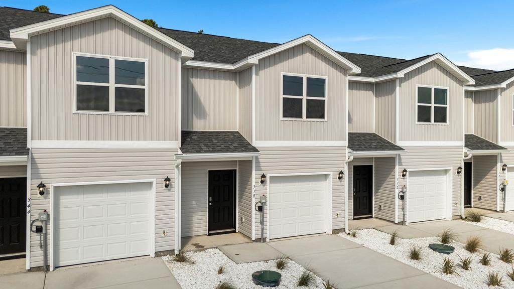 338 Chateau Ln - Photo 1