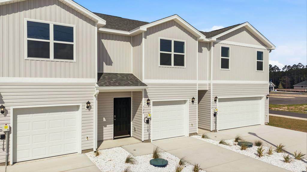 320 Chateau Ln - Photo 1