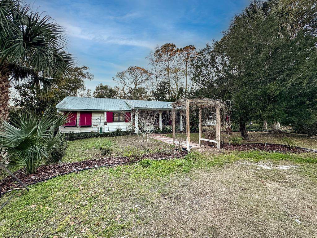 190 11th St - Photo 1