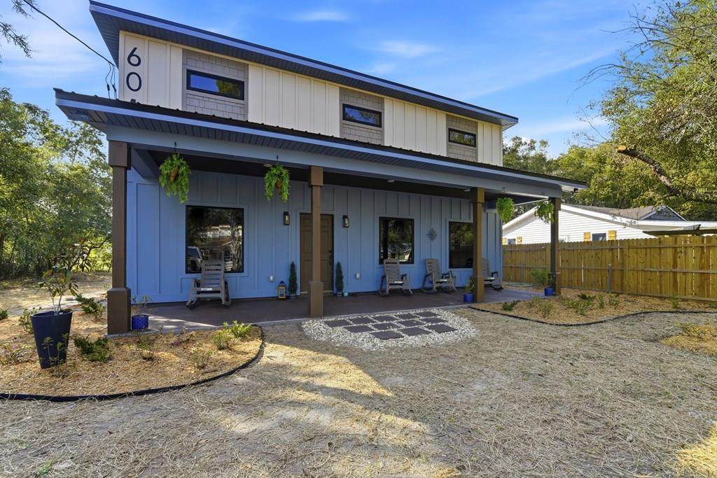 601 W 3rd St - Photo 1