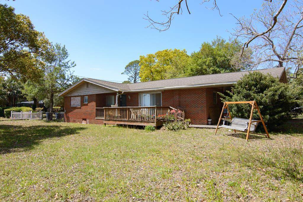 26 17th St - Photo 1