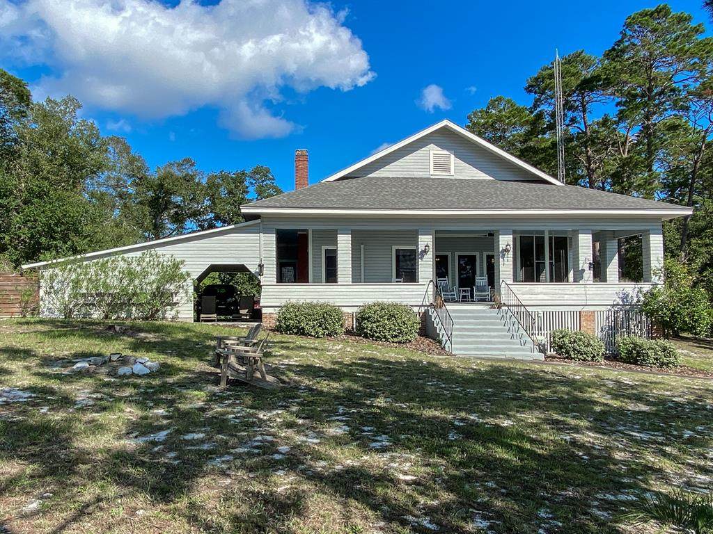 408 Marine St - Photo 1