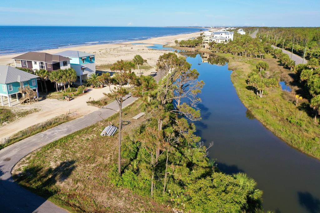 193 Sweetwater Shores Dr - Photo 1