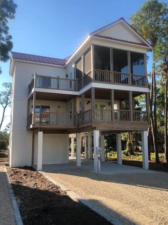2239 Bayside Dr - Photo 1