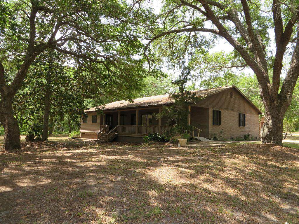 112 Hinton St - Photo 1