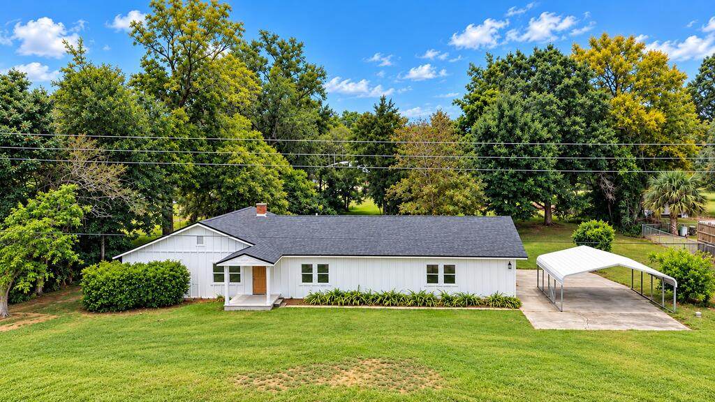 6757 Hwy 71 - Photo 1