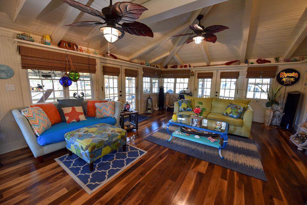 773 W Pine Ave - Photo 1