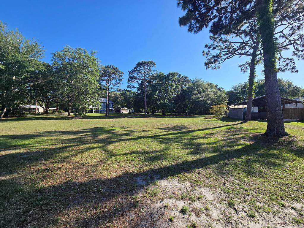 148 Craig St - Photo 1