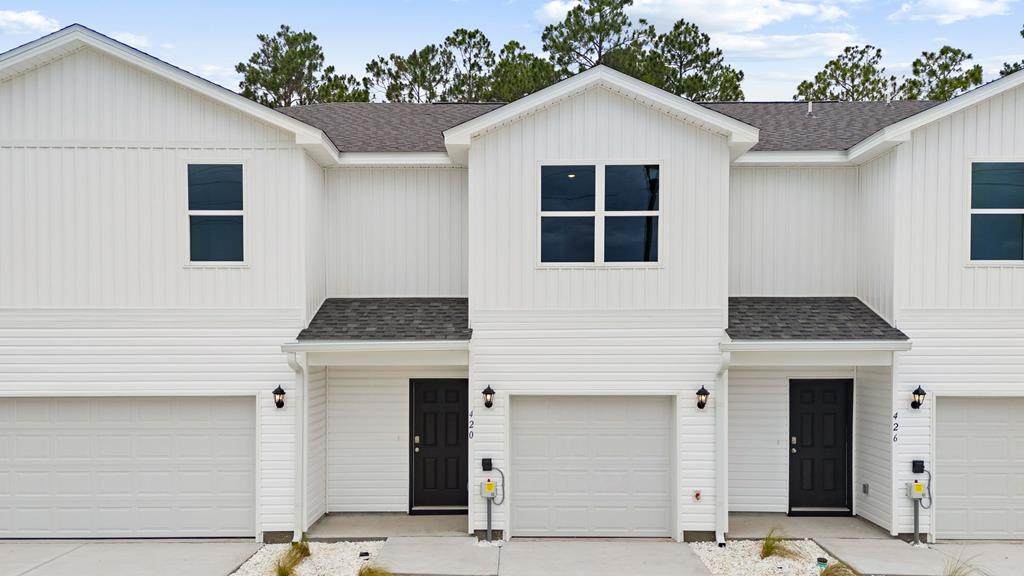 420 Chateau Ln - Photo 1