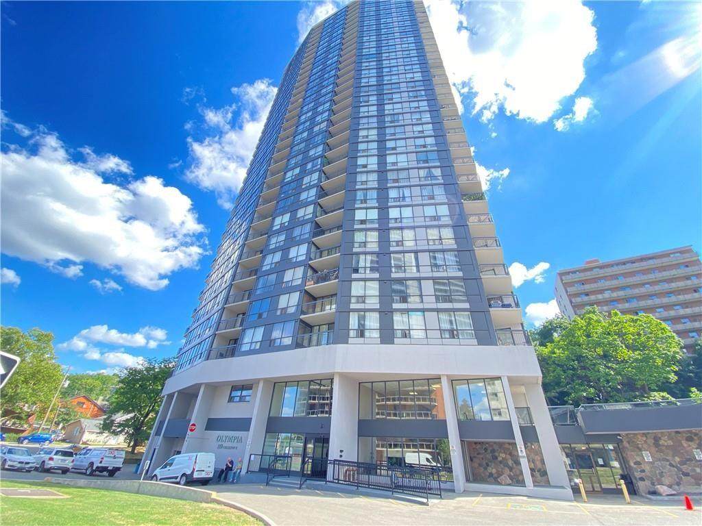 150 Charlton Avenue - Photo 1