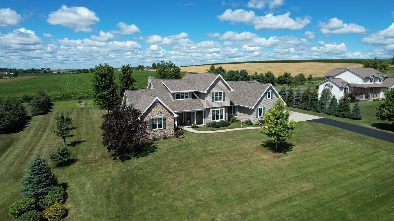 N2575 Fox View Drive - Photo 1