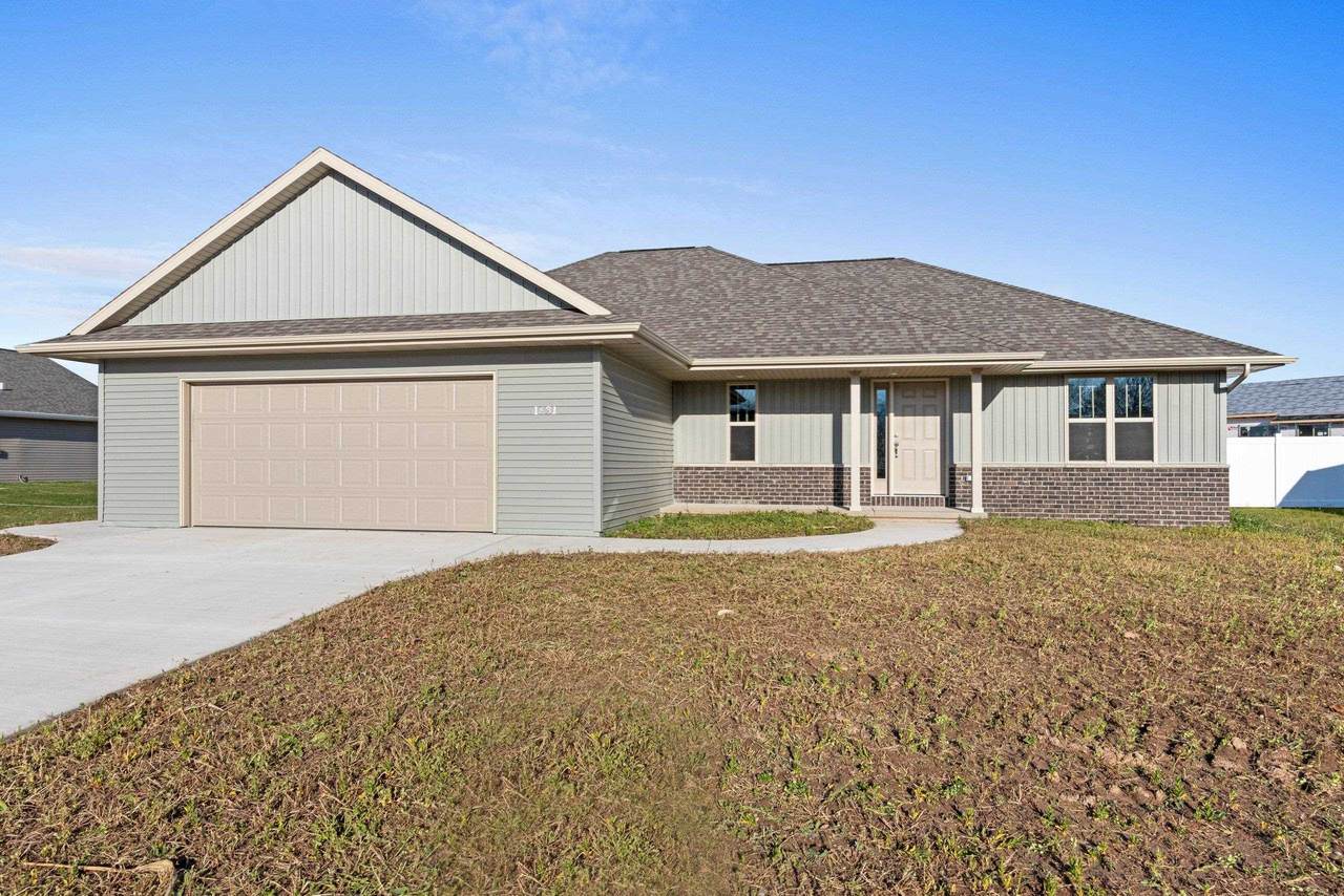 1631 Marie Lane - Photo 1