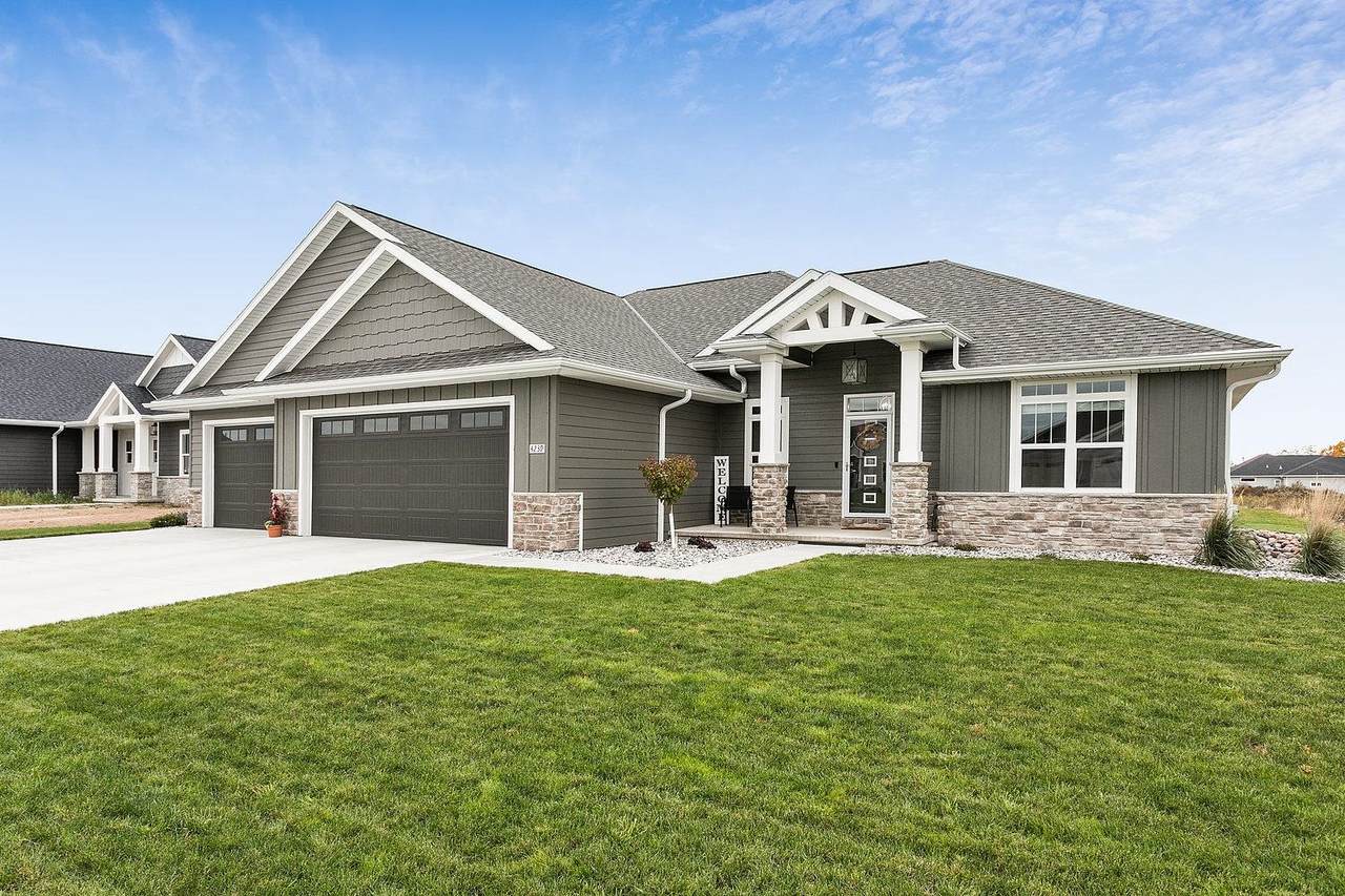 4239 Downton Circle - Photo 1
