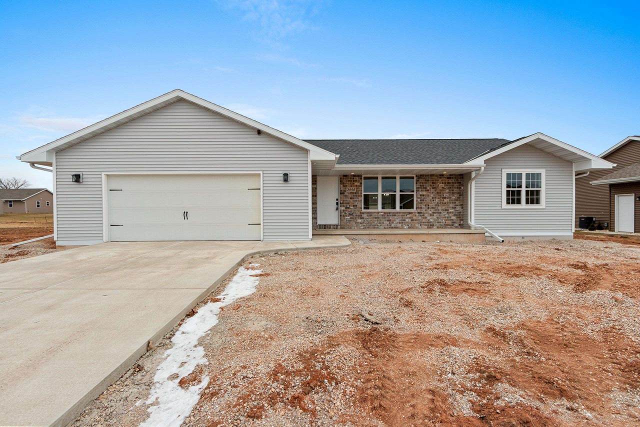 3448 Paula Street - Photo 1