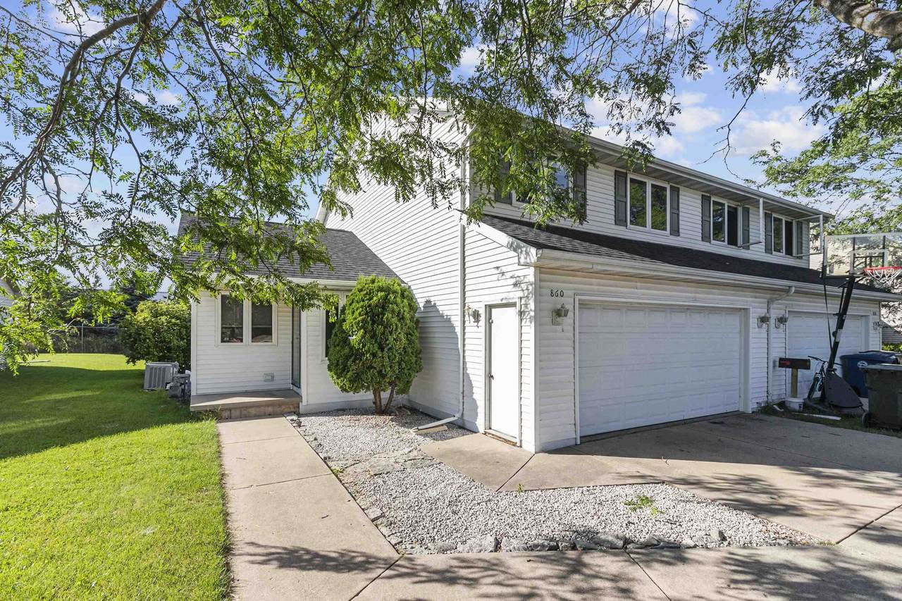860 9TH Street - Photo 1
