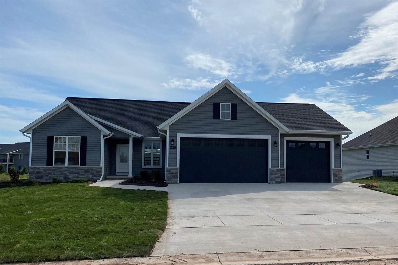 1226 Copilot Way - Photo 1