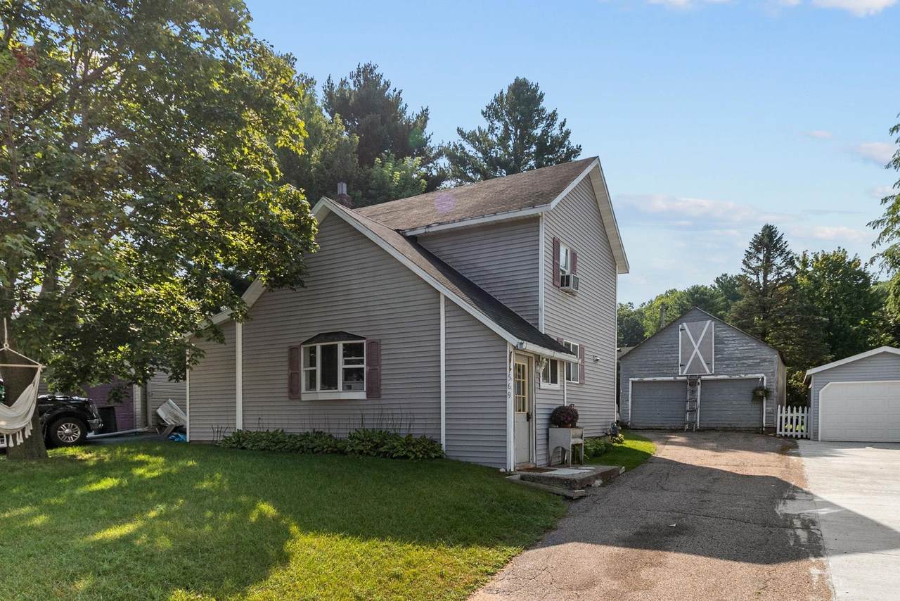 569 Clark Street - Photo 1