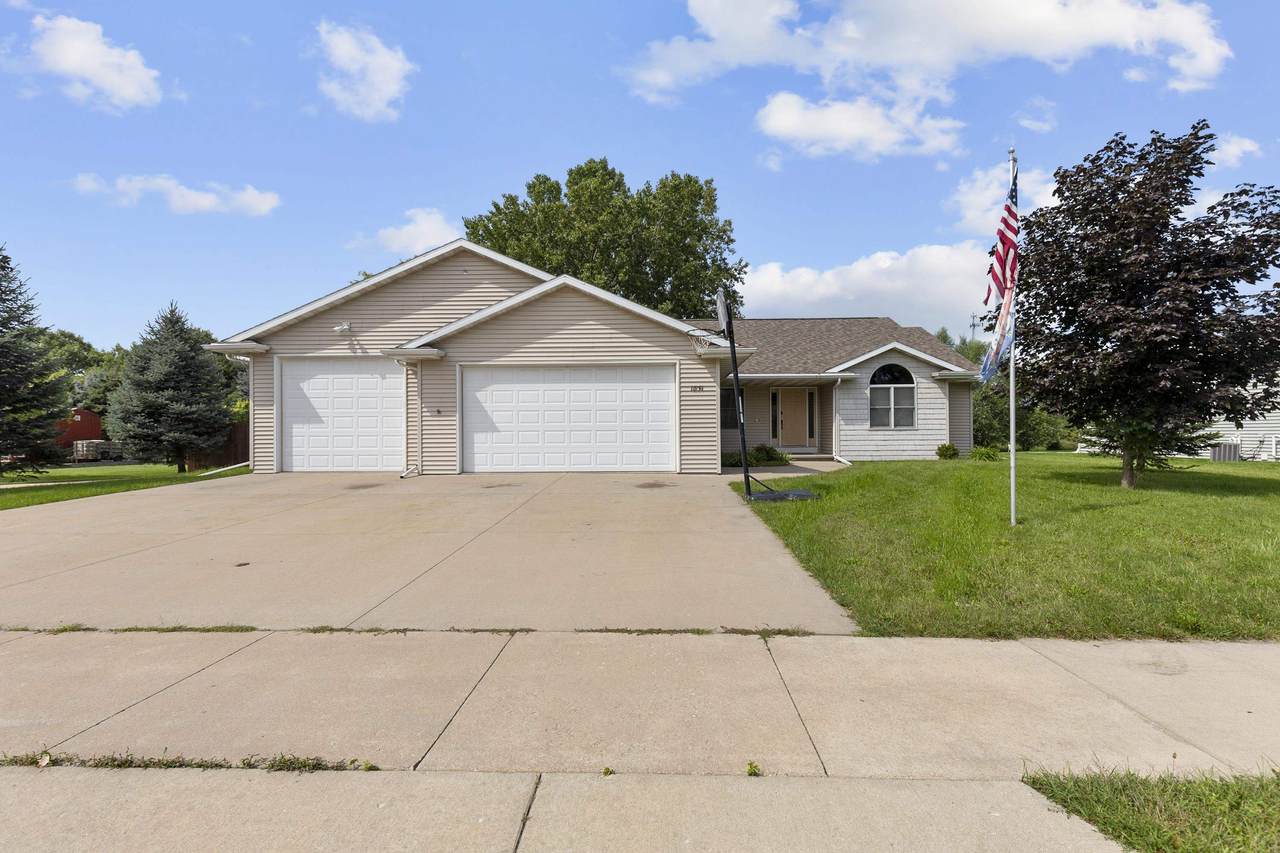 1851 Sherry Lane - Photo 1