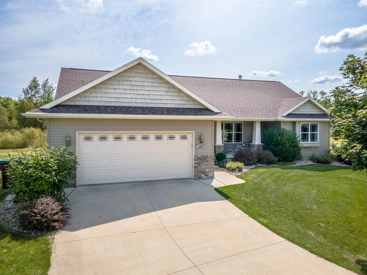 1053 Willis Way - Photo 1