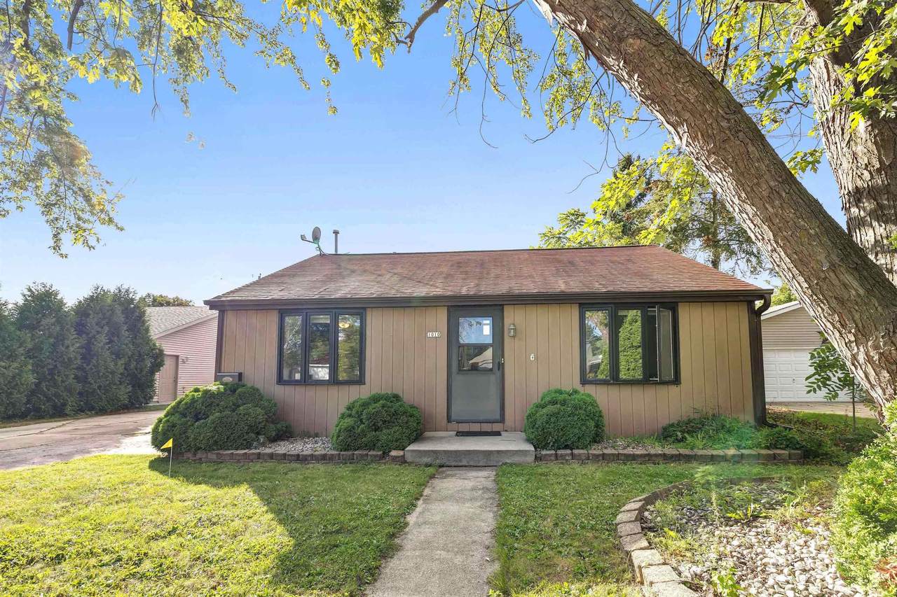 1010 Silver Street - Photo 1