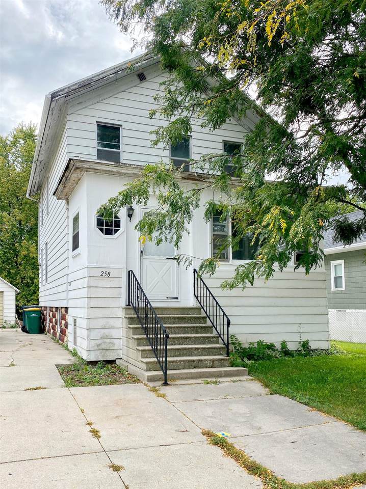 258 Johnson Street - Photo 1