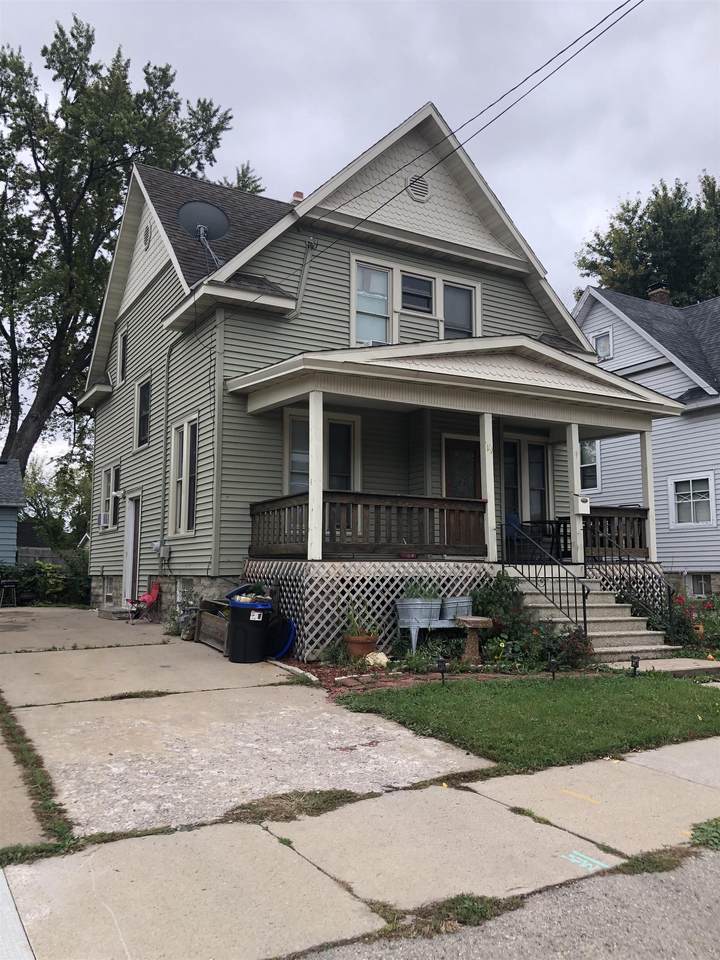 19 Melvin Avenue - Photo 1