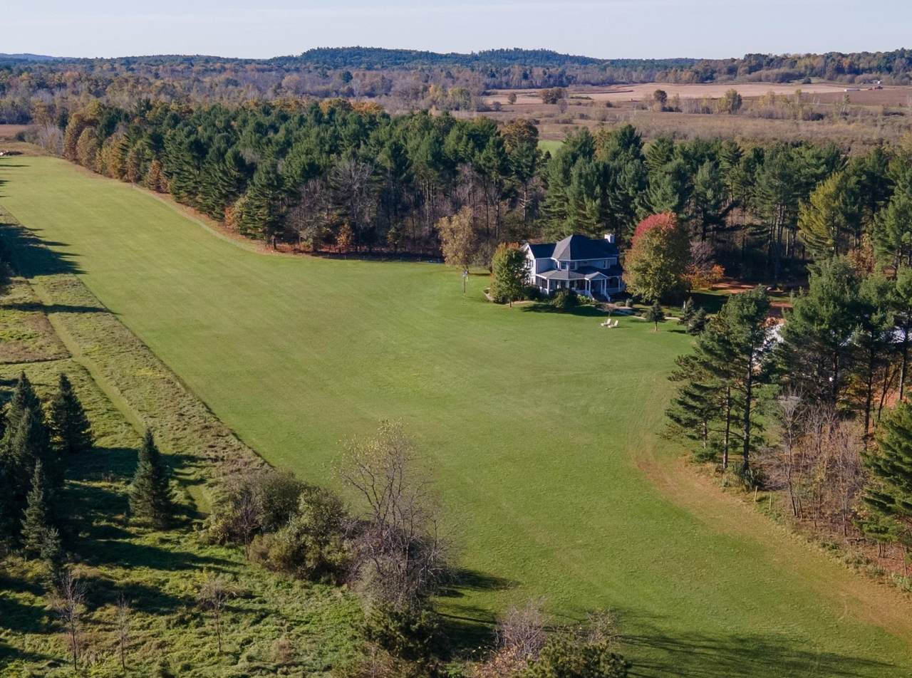 N3922 20TH Drive - Photo 1