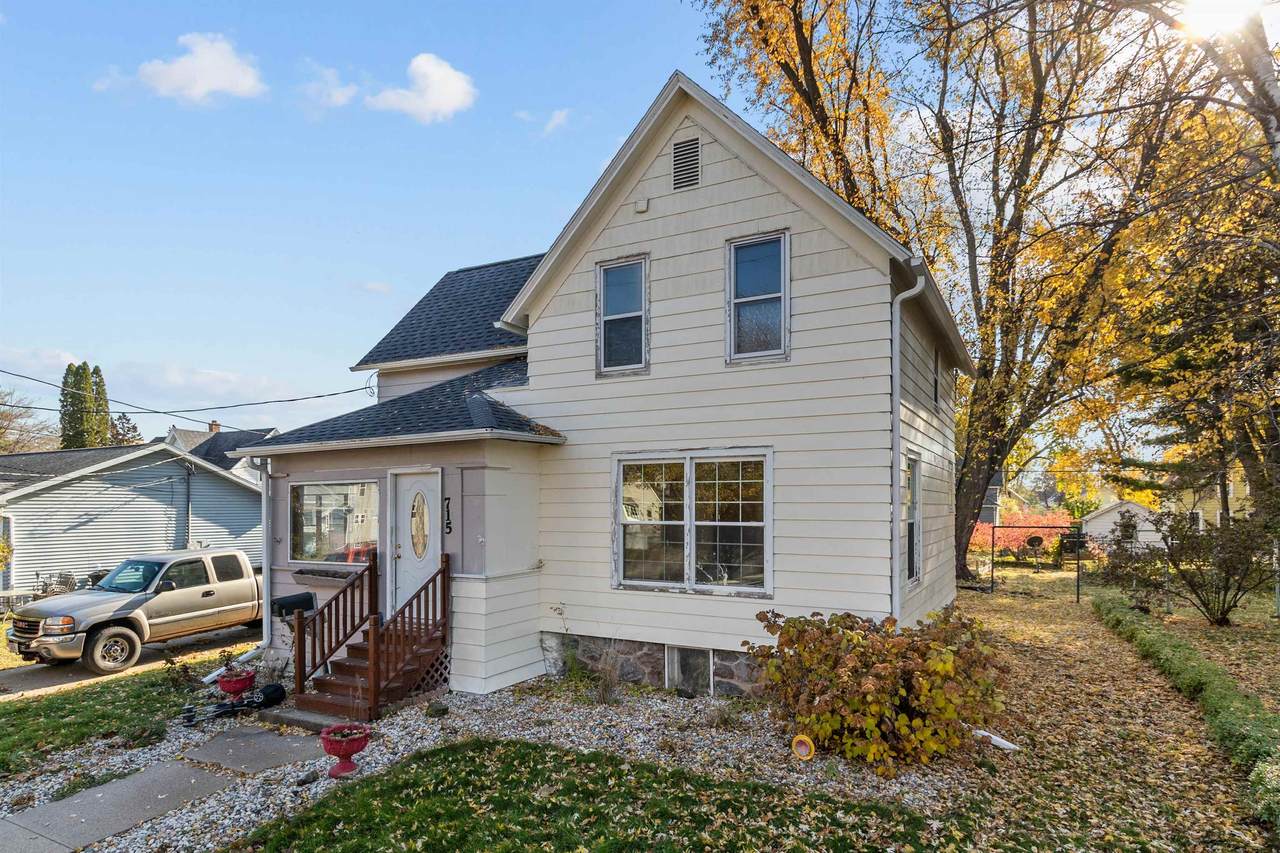 715 Spring Street - Photo 1
