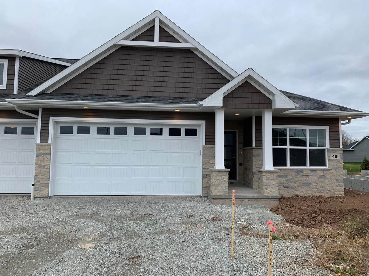 461 Papermill Circle - Photo 1
