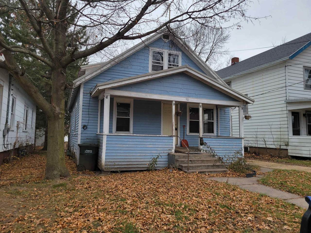 90 Lincoln Avenue - Photo 1