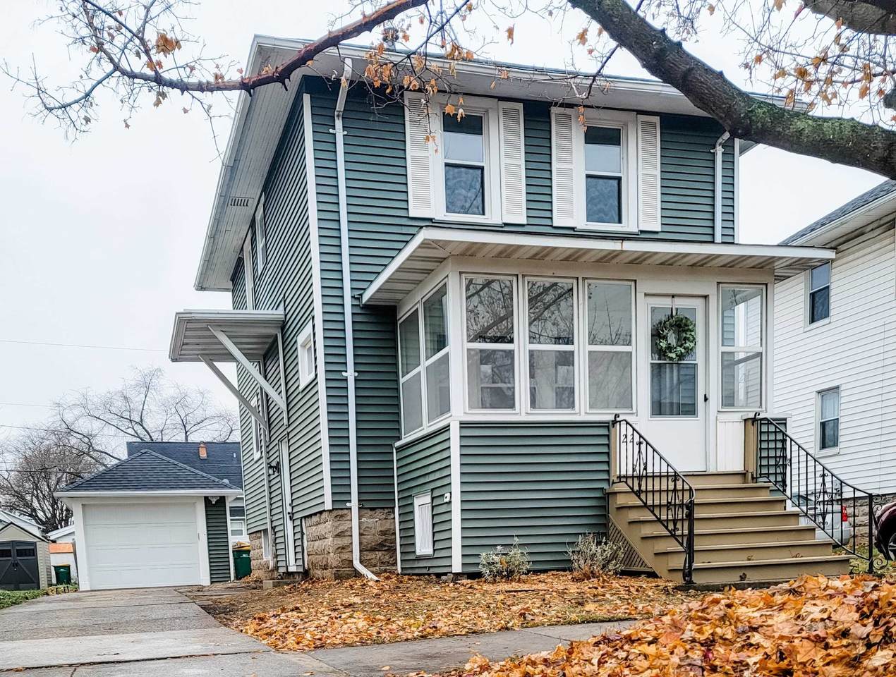 22 13TH Street - Photo 1