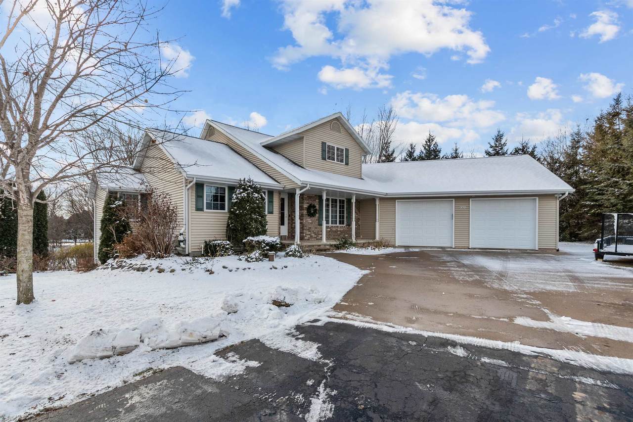 W7439 Spring Valley Drive - Photo 1