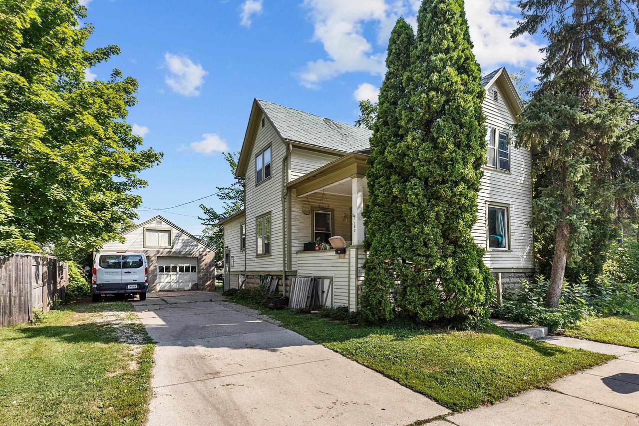 129 Johnson Street - Photo 1