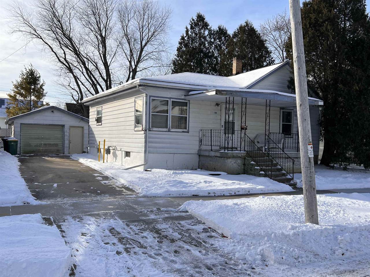88 13TH Street - Photo 1