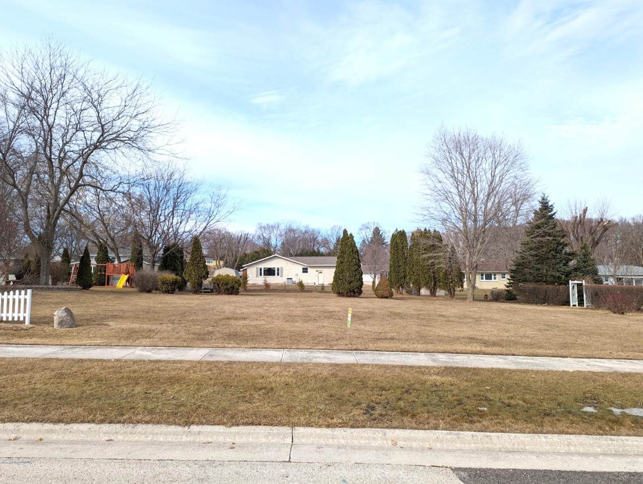 2106 Liberty Lane - Photo 1