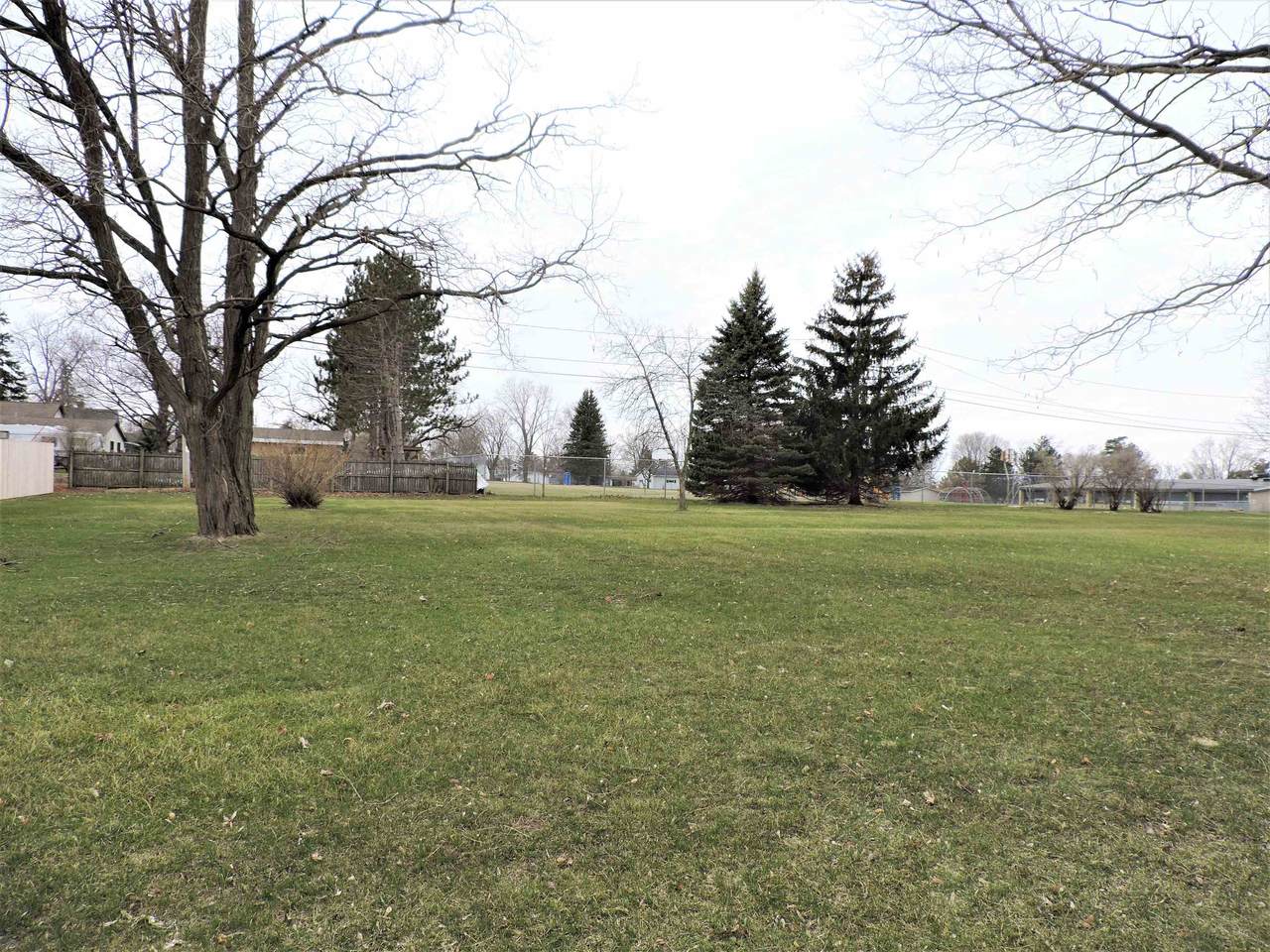 715 Tyler Avenue - Photo 1