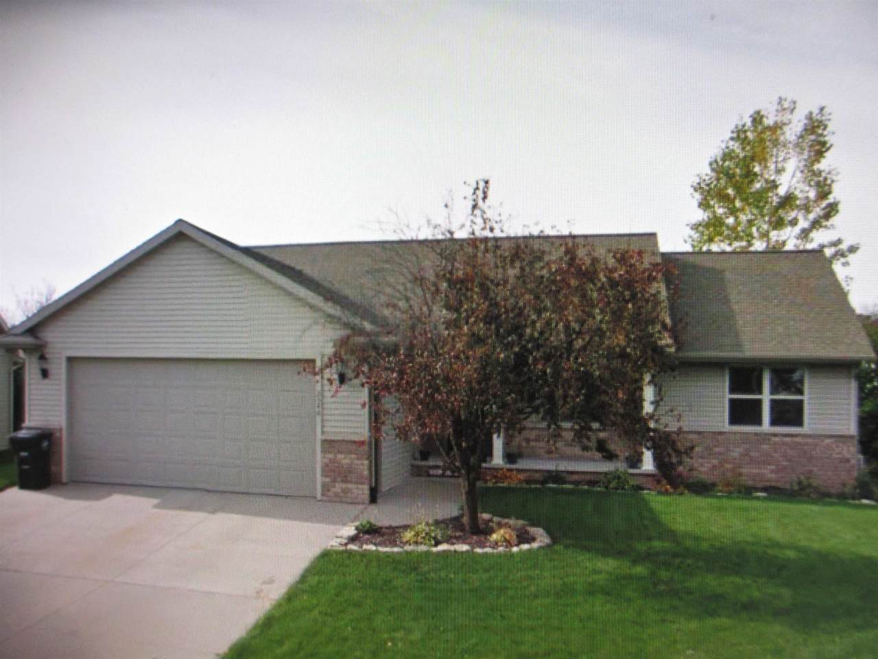 2346 Deer Prairie Drive - Photo 1