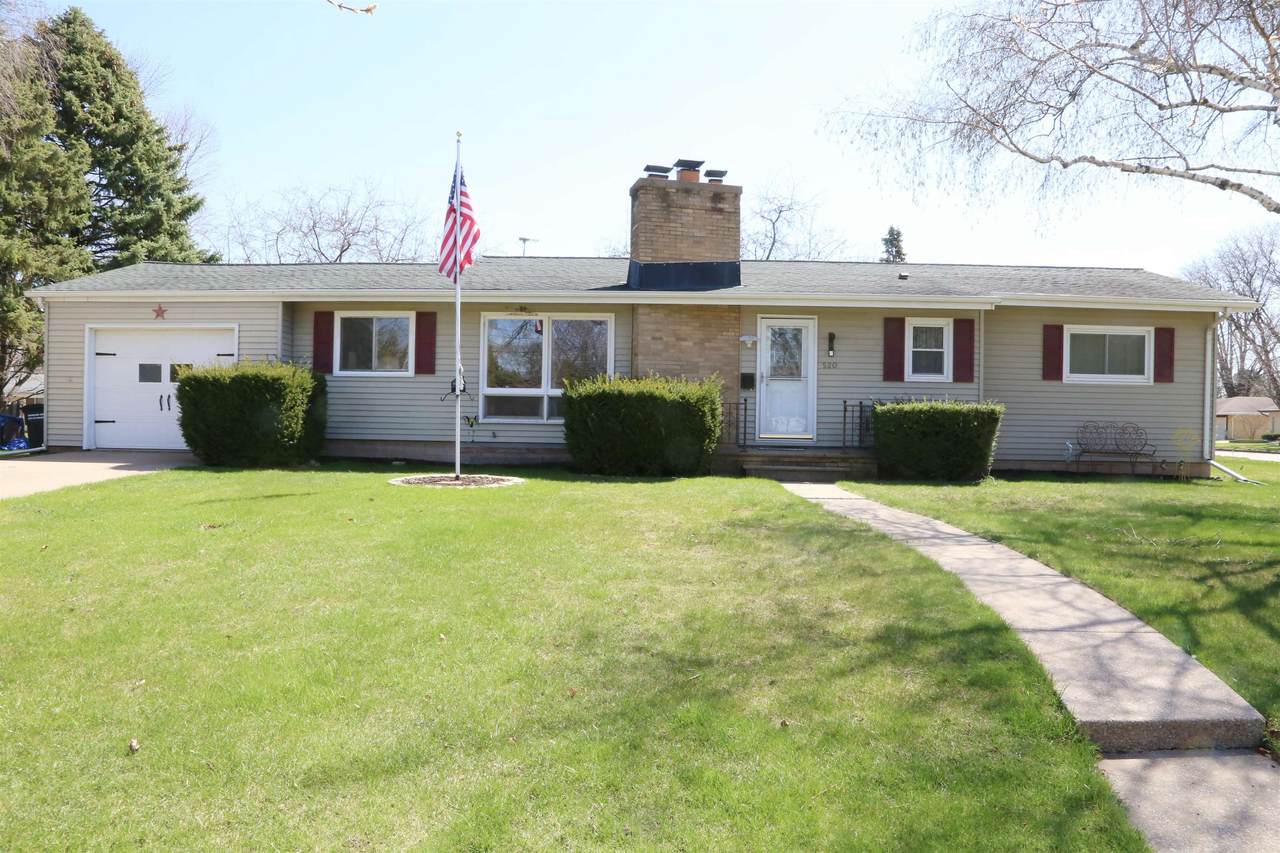 520 Reichow Street - Photo 1