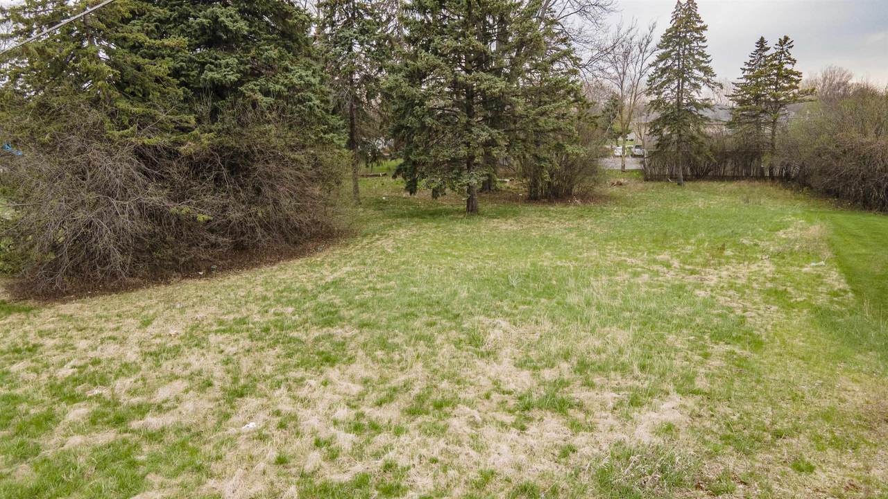 1298 Appleton Road - Photo 1