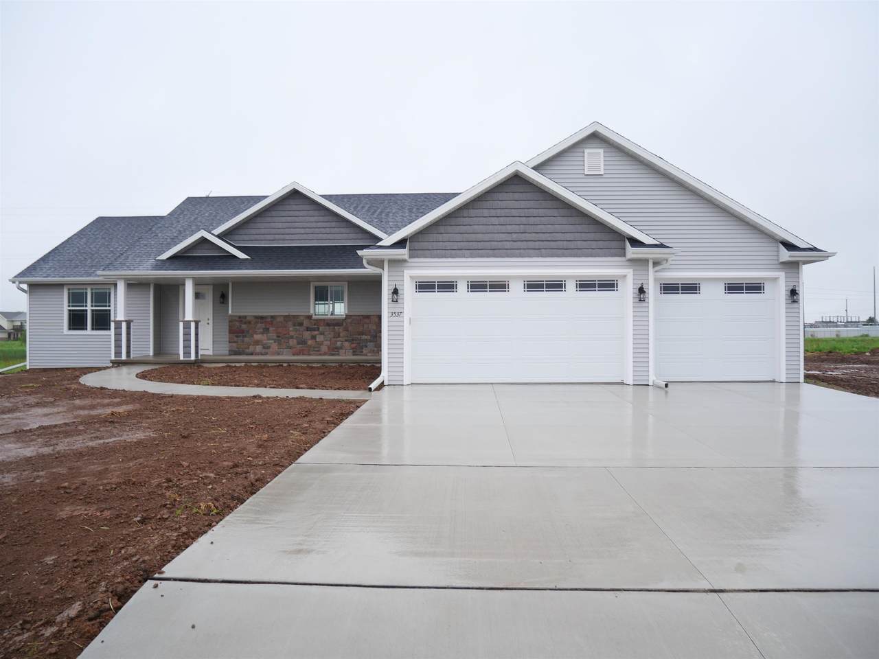 3309 Aquamarine Avenue - Photo 1