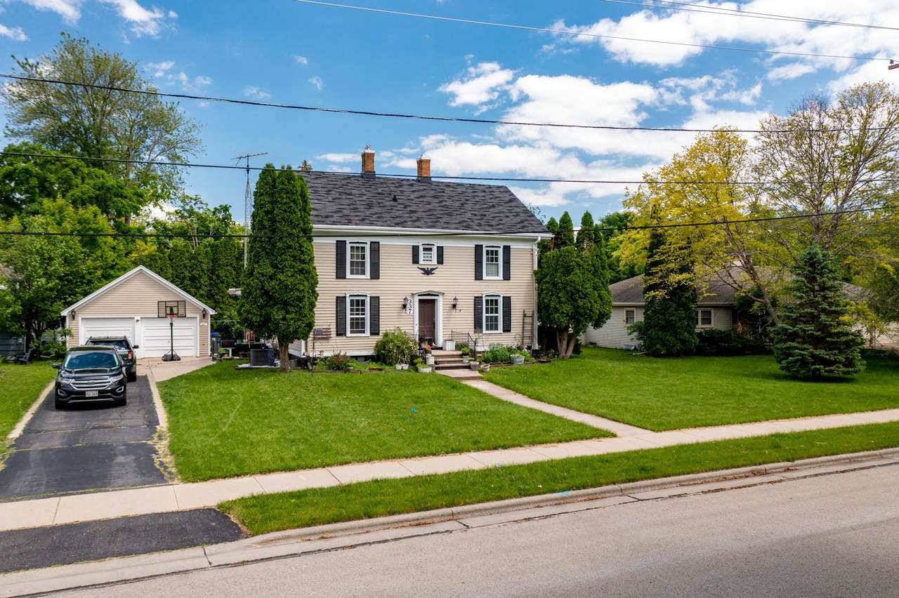 337 4TH Street - Photo 1