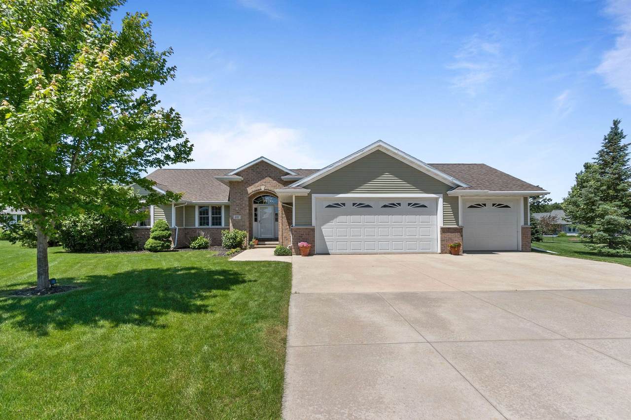 221 Haymeadow Court - Photo 1