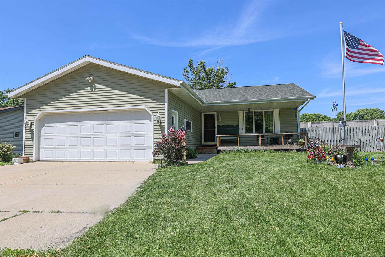154 Prairie Court - Photo 1